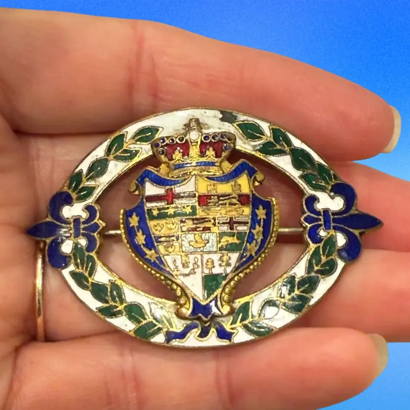 Antique Victorian Canadian Coat Of Arms Brooch Enamel Overlay On Brass 2.25” x 1.5”