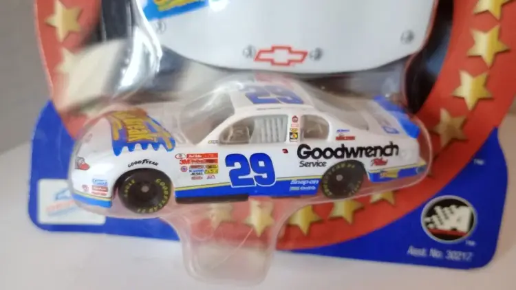 Kevin Harvick #29 Winner's Circle 1:64 Reese's Goodwrench Car Hood Series