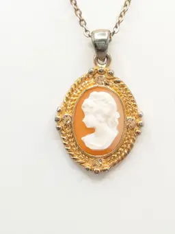 Gold Tone Cameo Pendant Necklace Pink