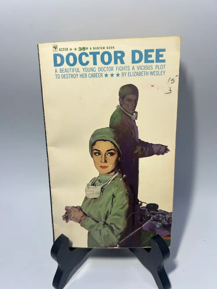 Vintage 'Doctor Dee' Robert Linder Paperback Book 1962 Bantam Books