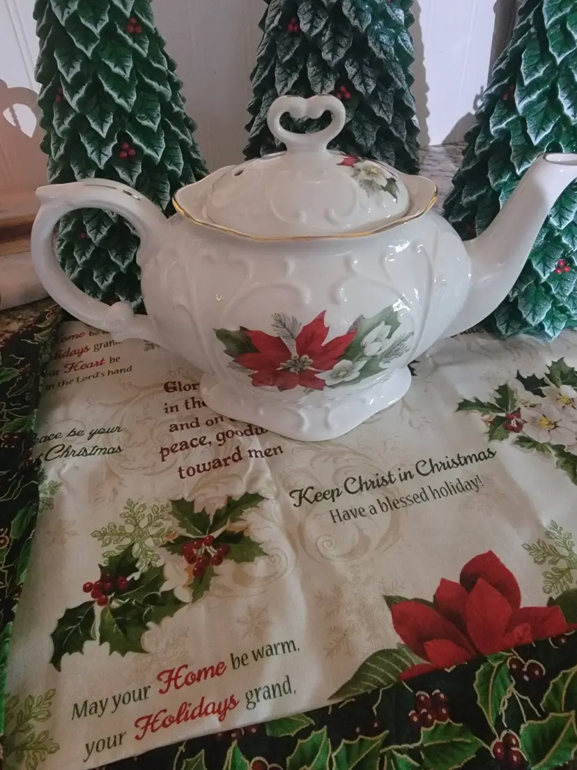 Poinsettia Staffordshire Teapot