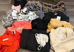 40pcs Artizia, Skims, Anthro, Garnet Hill Women’s Wholesale Box