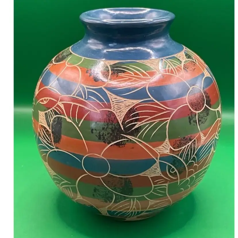 Vintage Jose Lopez Nicaraguan Vase Handmade and Signed