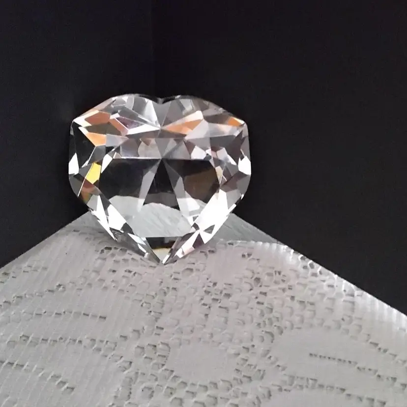 #01 Oleg Cassini Crystal Glass Solitaire Diamond Paperweight Signed
