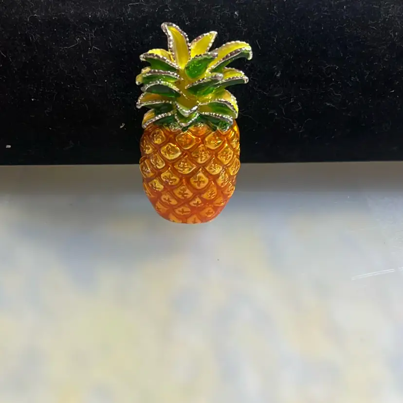 Pineapple 2 In 1 Bail/Pendant Or Brooch Lapel Pin Approx 2”