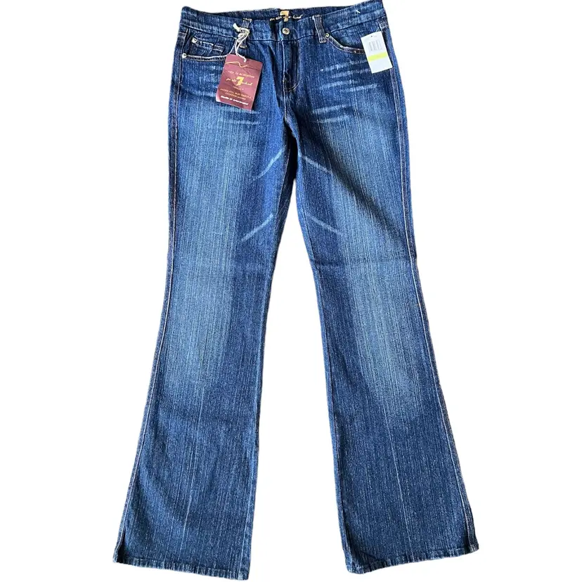 7 for all mankind Classic Flare Jeans - Timeless Denim. size 30