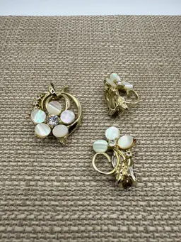 Necklace And Earring Gold Tone Faux Pearl Glass Accent