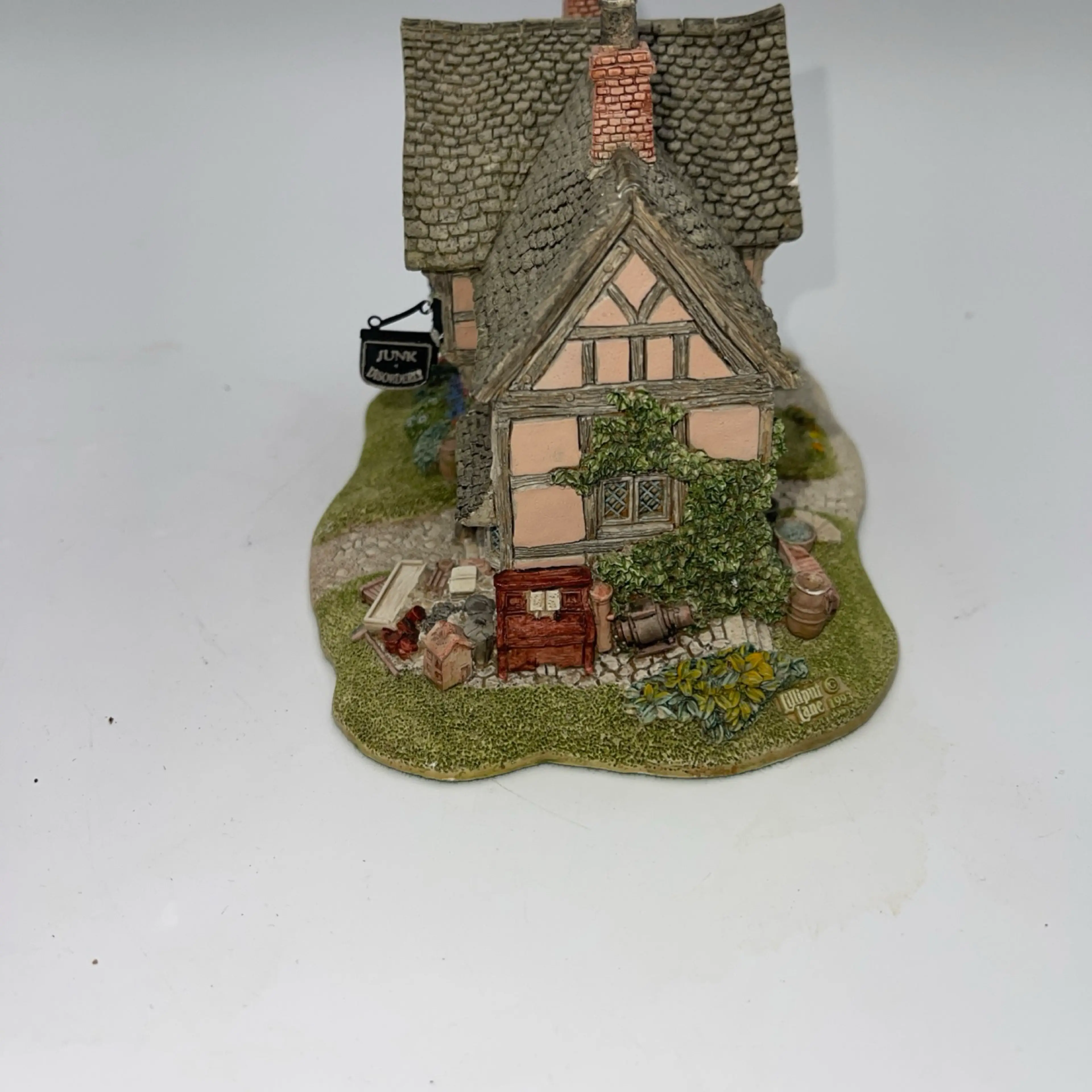 Image 2 of 7