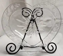 Mikasa "Christmas Love" Heart Plate