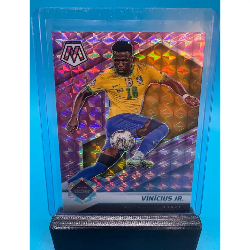Vinicius Jr. Mosaic FIFA Road To The World Cup Purple Mosaic Prizm /49 Brazil & Real Madrid