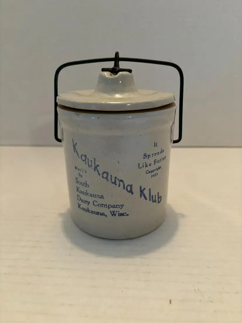 Vintage Kaukauna Klub Small Crock Butter Wisconsin Stoneware 5 inches Tall