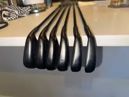 Mizuno JPX 925 Hot Metal Forged Black Near Mint Midsize Dritac Grips 2 Deg Upright Recoil F3 Regular Flex Shafts