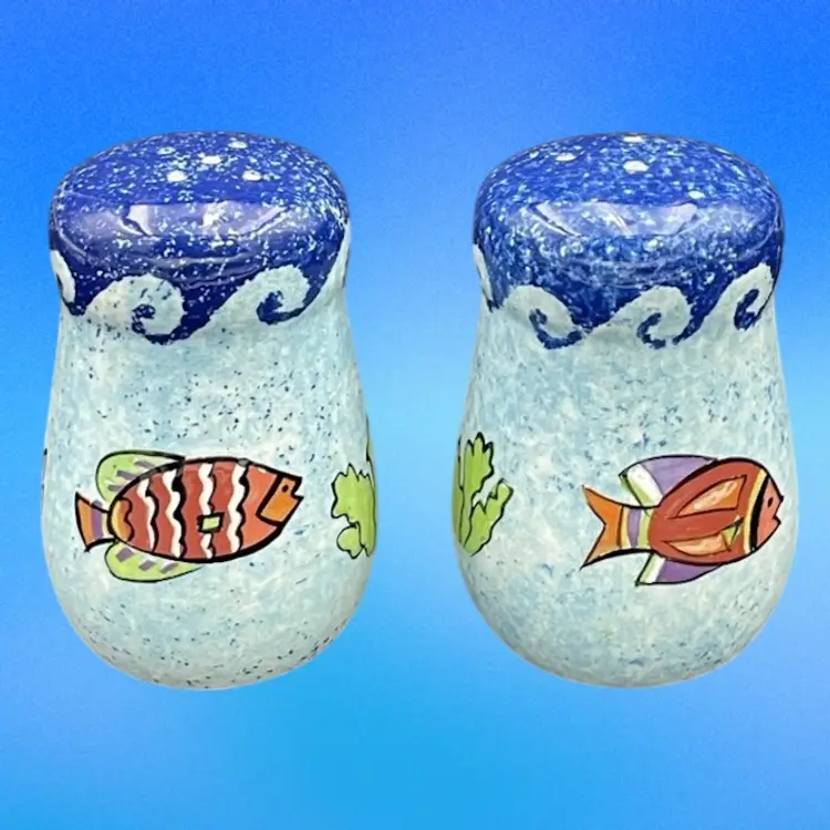PISCES Fish Ocean SANGO Salt & Pepper Shakers Excellent Condition Gift