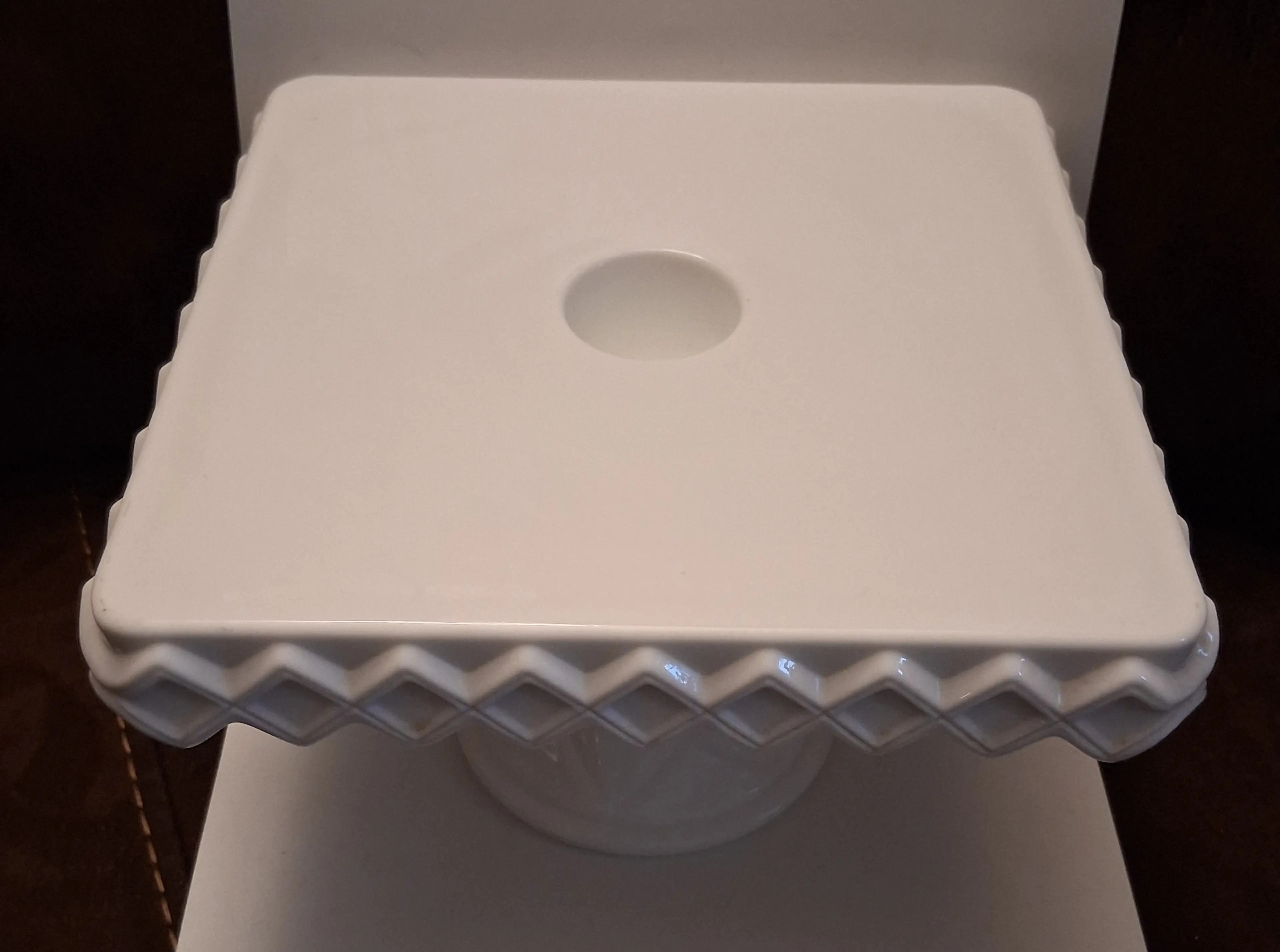 Image 2 of 6