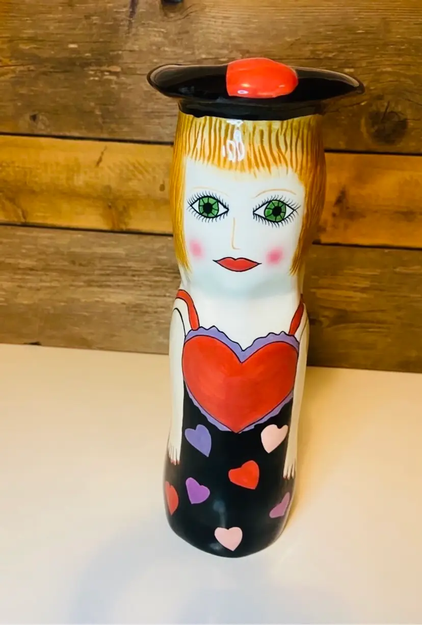 Amy Heart Valentine Vase By Susan Paley Ganz Green Eyes CottageCore Retro Pop Vintage Whimsical