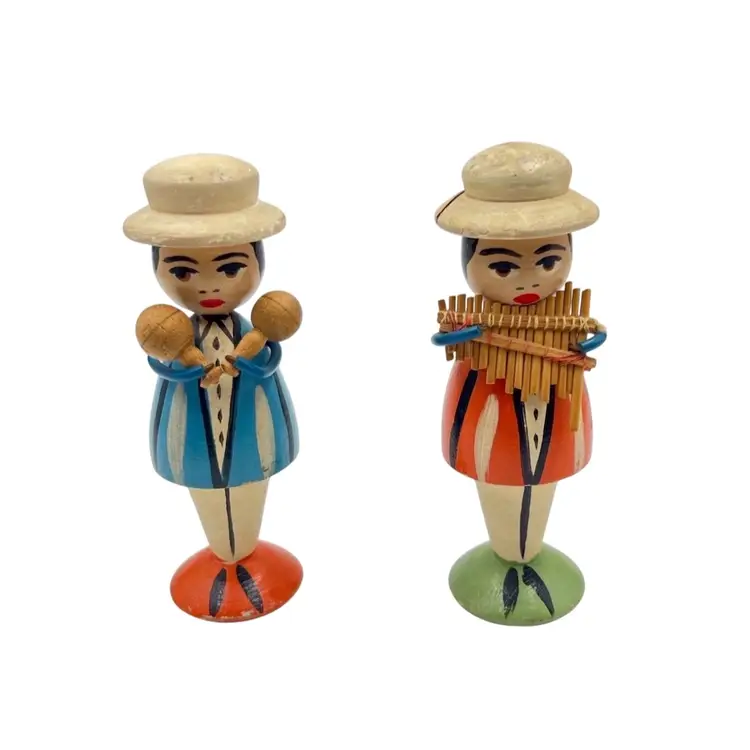 2 FOLK ART FIGURINES 
MARIACHI BAND  Peru