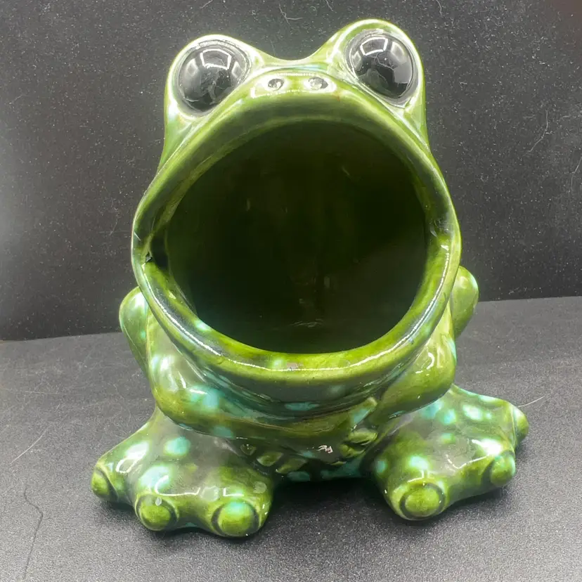◡̈ 
Vintage ◡̈ Midcentury ◡̈ Green Ceramic Frog ◡̈ Kitchen Sink Sponge Soap Scrubbie Holder ◡̈ Kitschy Big Open Mouth ◡̈