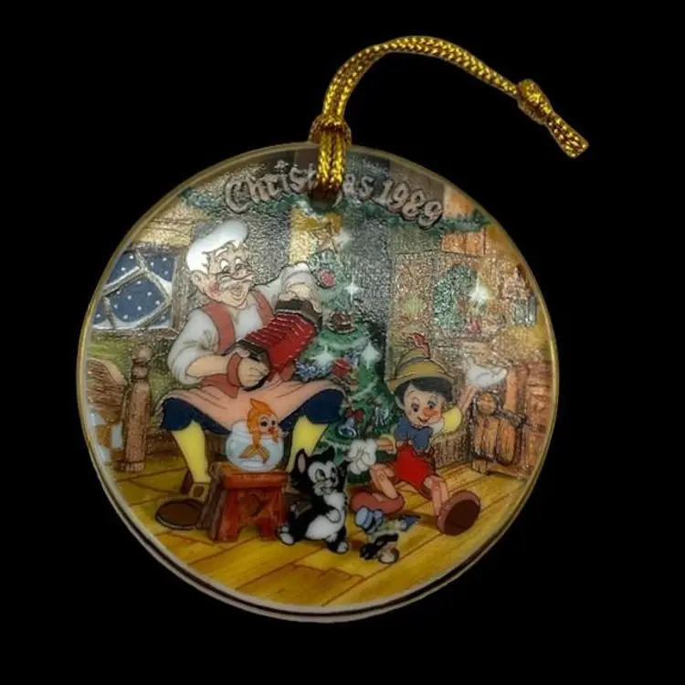 Disney 1989 Pinocchio Christmas Ornament - Made in Japan 2.5" dia