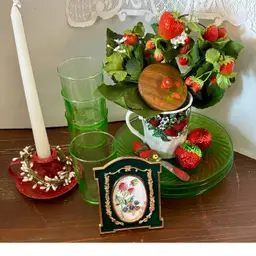 Glowing Green Red Strawberry Uranium Vignette