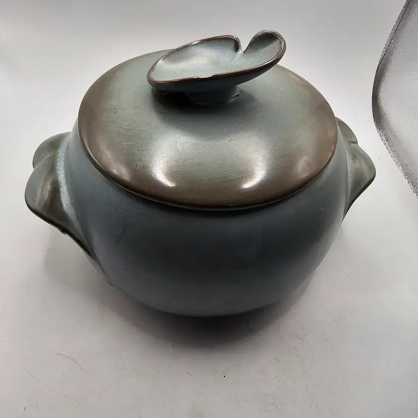 Frankoma casserole bean pot vintage green with leaf handle