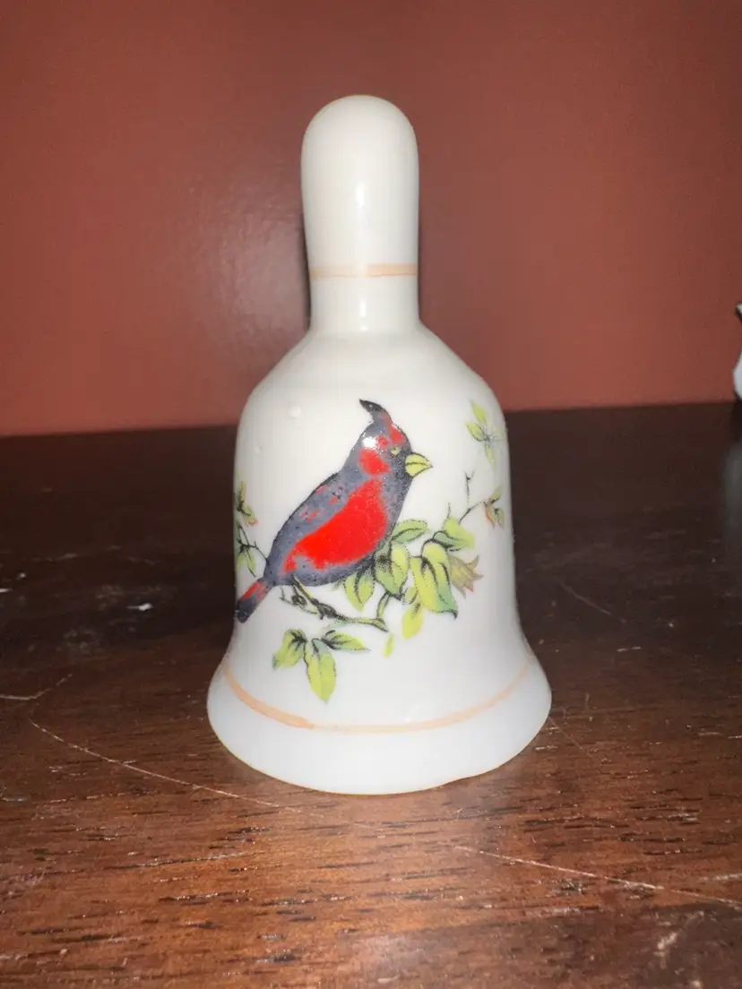 Small Cardinal Bell 3.5”