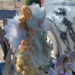 #04 - Angel Figurine On Screen