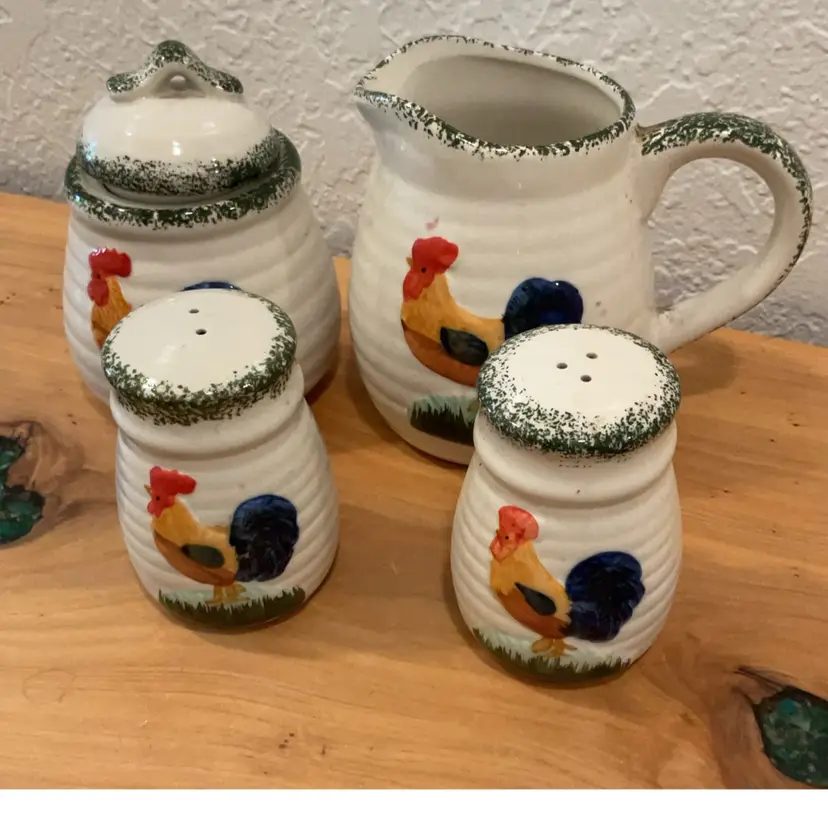 108c Rooster Ceramic Cream & Sugar And S & P Set
