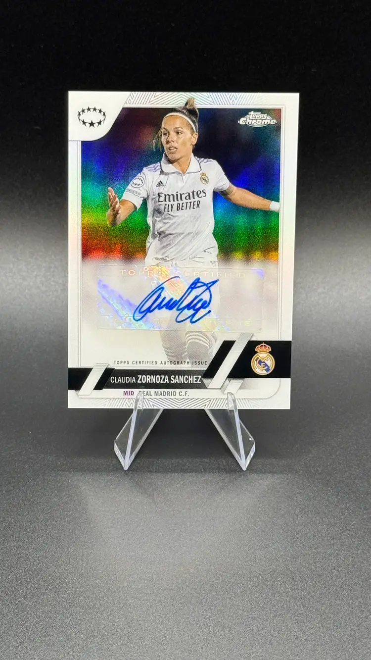Claudia Zornoza Sanchez 2022/23 Topps Chrome UEFA Women Base Auto Real Madrid