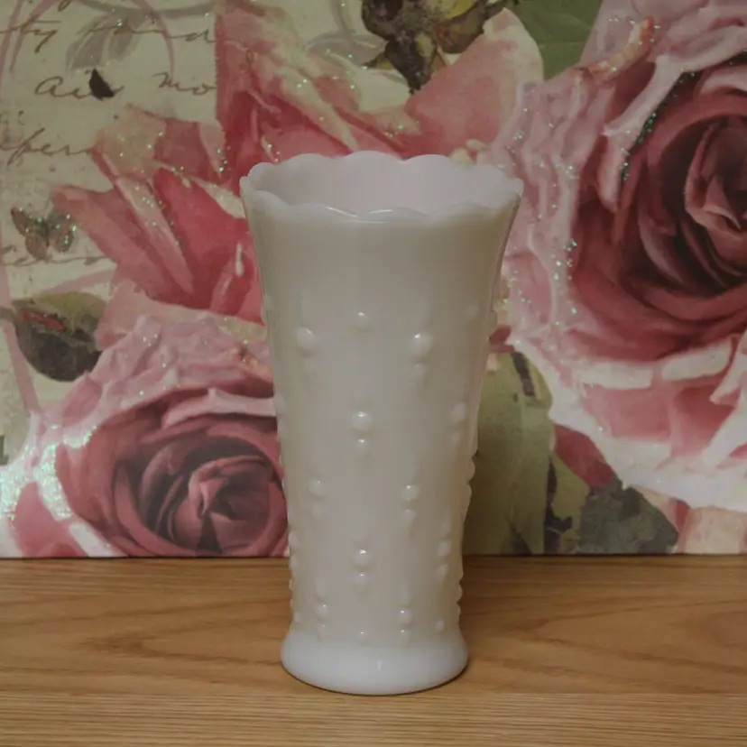 Vintage Anchor Hocking Teardrop and Pearl Milk Glass Flower Vase