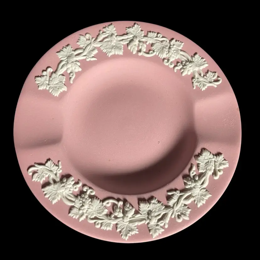 Wedgwood Pink Grapevine Ashtray