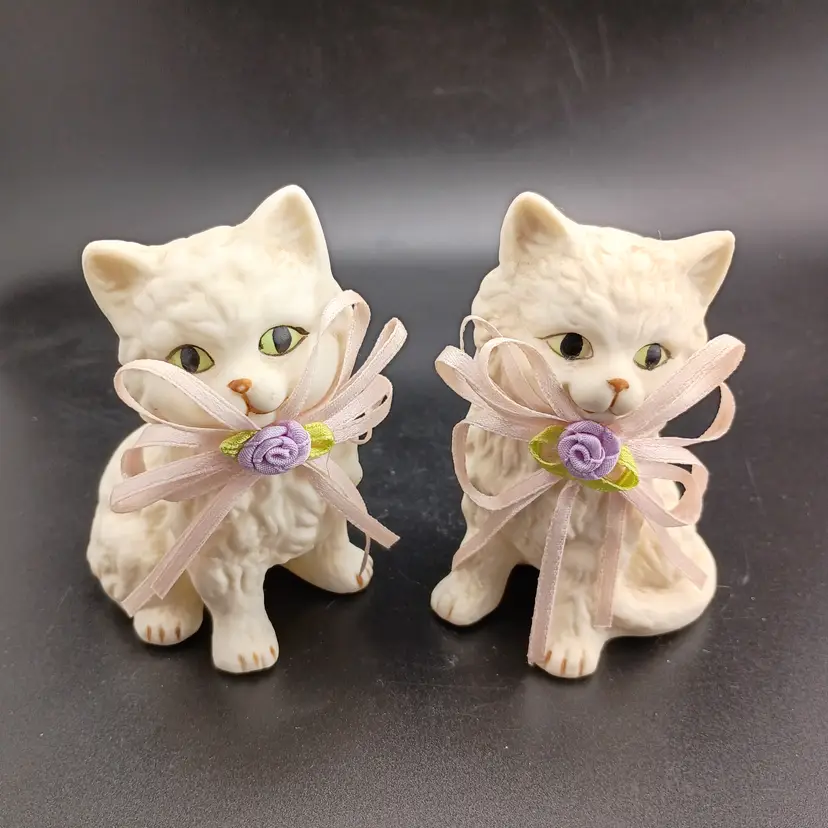 Pair of midcentury ceramic cat figurines