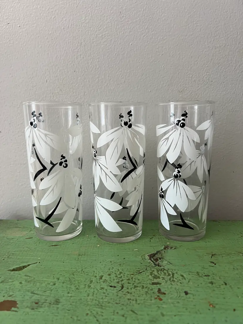 Vintage Black and White Flower Iced Tea Glasses. Libbey Glass Tall Glass Tumblers Retro