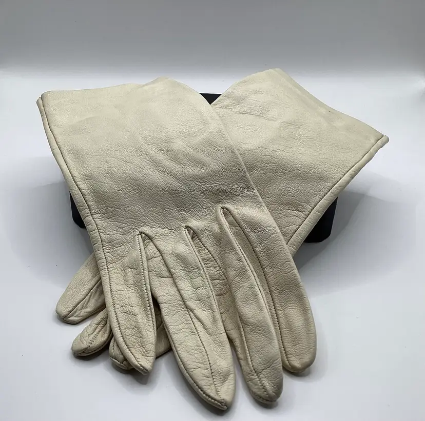 Leather Gloves Cream Colored Made In Italy