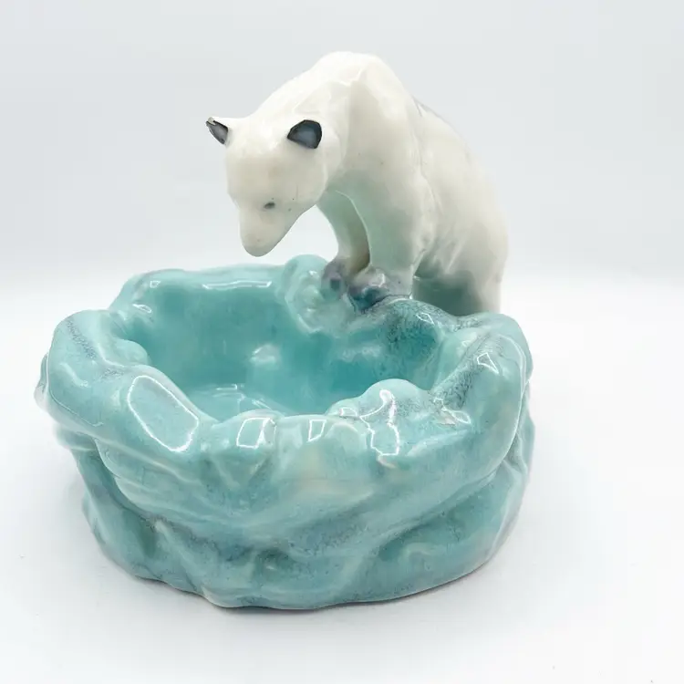 Vintage Art Deco 1930’s ceramic Polar Bear Figurine Ashtray | Design by: Ditmar Urbach | Made in Czechoslovakia |