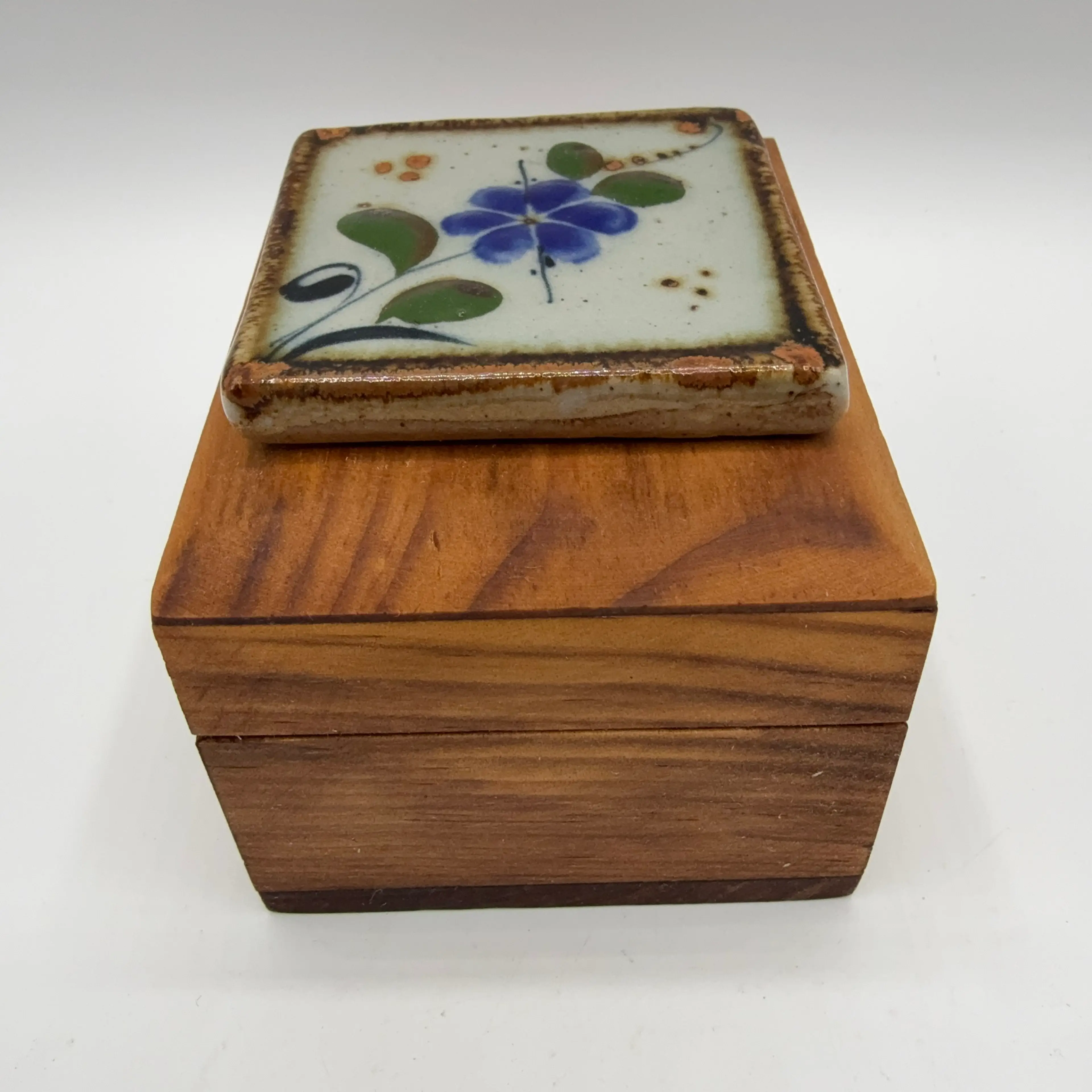 Image 2 of 6