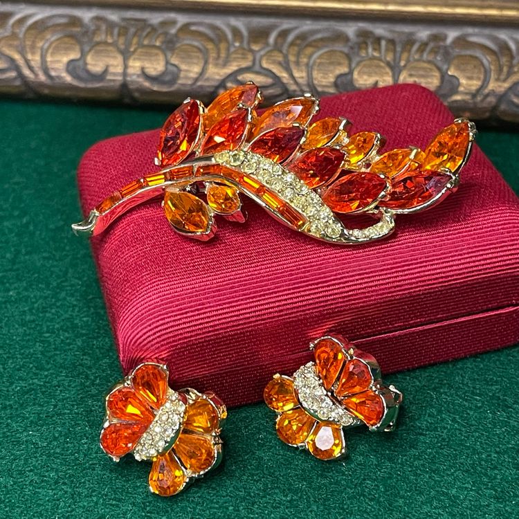 Vintage Pell Matching Set Orange Rhinestone Brooch & Clip On Earrings Hold Tone UV Reactive