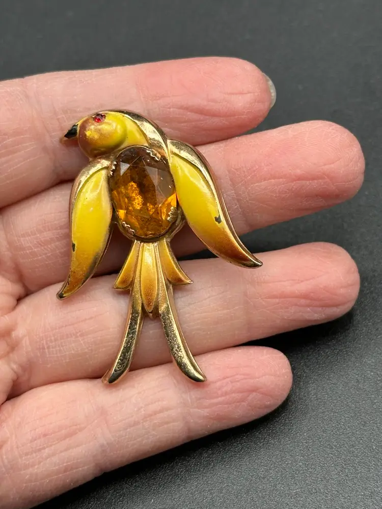 Vintage CORO Amber Rhinestone Belly Flying Bird Gold Tone Pin Brooch