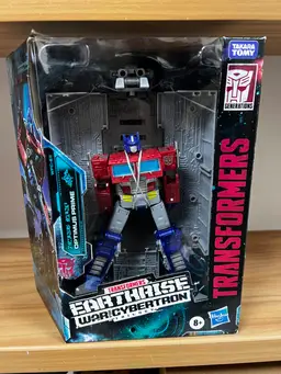 Transformers WFC Earthrise Optimus Prime Leader Class WFC-E11 Action Figure NIB