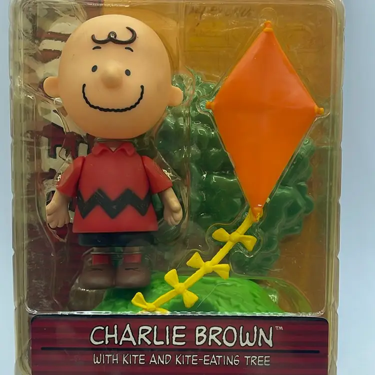 Peanuts Charlie Brown figure new in the box made by memory lane 5 inches