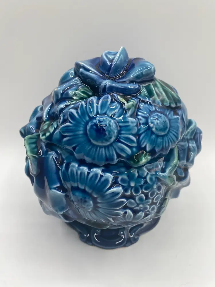 15. Vtg Inarco Embossed Floral Ceramic Covered Dish 8”