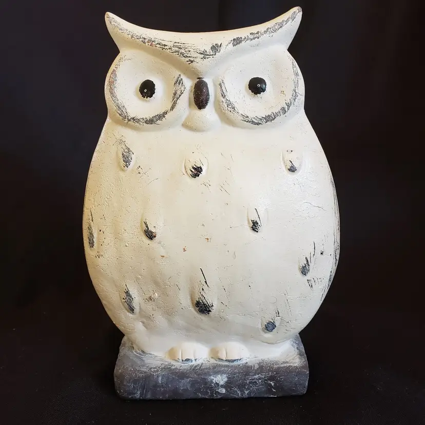 Snow Owl Figurine Clay Statute Hand Painted Folk Art 6 3/4" tall READ Vintage