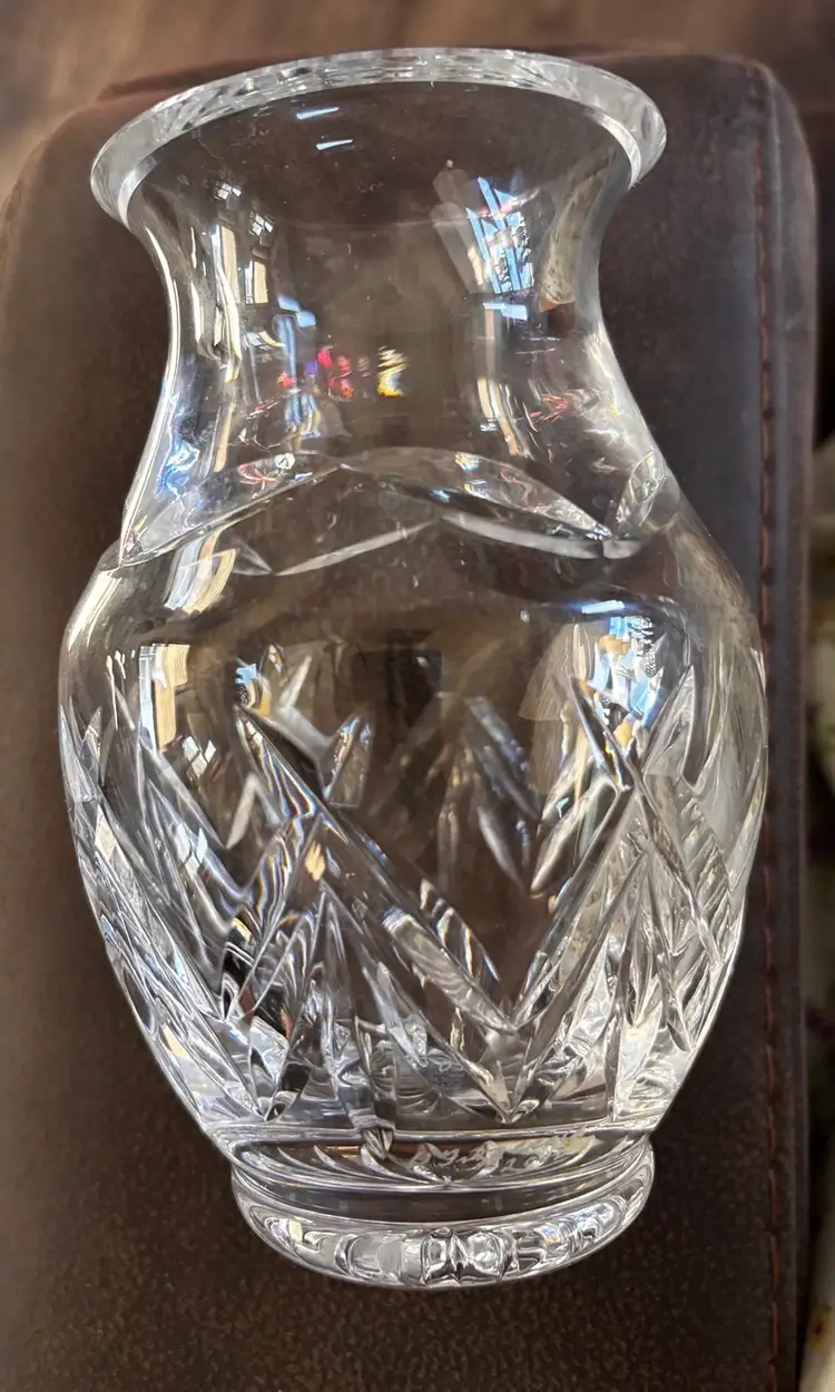 Waterford Crystal Vase Signed 2002 Retired from 8th edition Mother’s Day