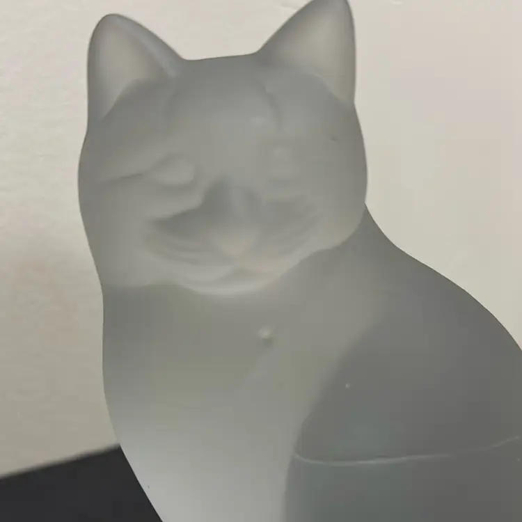 Vintage Frosted Glass Cat Paperweight