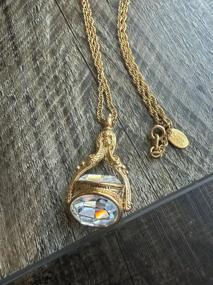 Vintage Joan Rivers Gold Toned Spinning Crystal Necklace