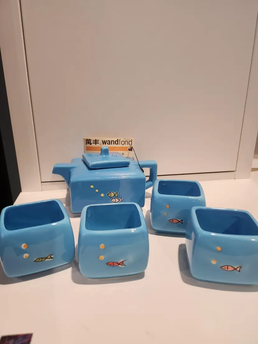 NWT square teapot and 4 cups blue with fish