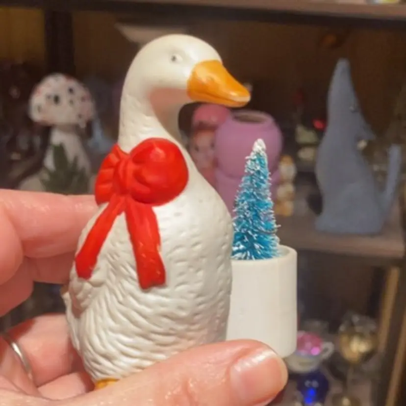 goose red bow toothpick