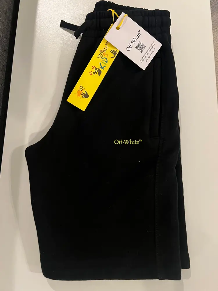 Off-White Boy's Bookish Logo-Print Diagonal Graphic Sweat Shorts Size 8 NWT