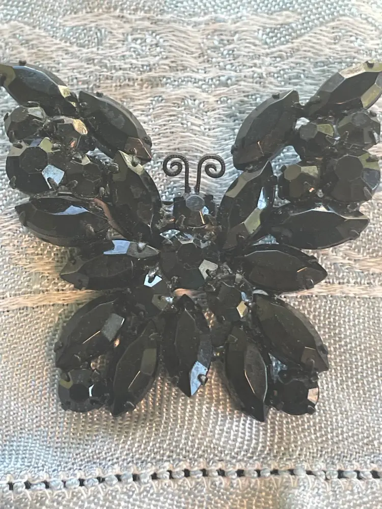 Vintage Weiss Black Butterfly Brooch