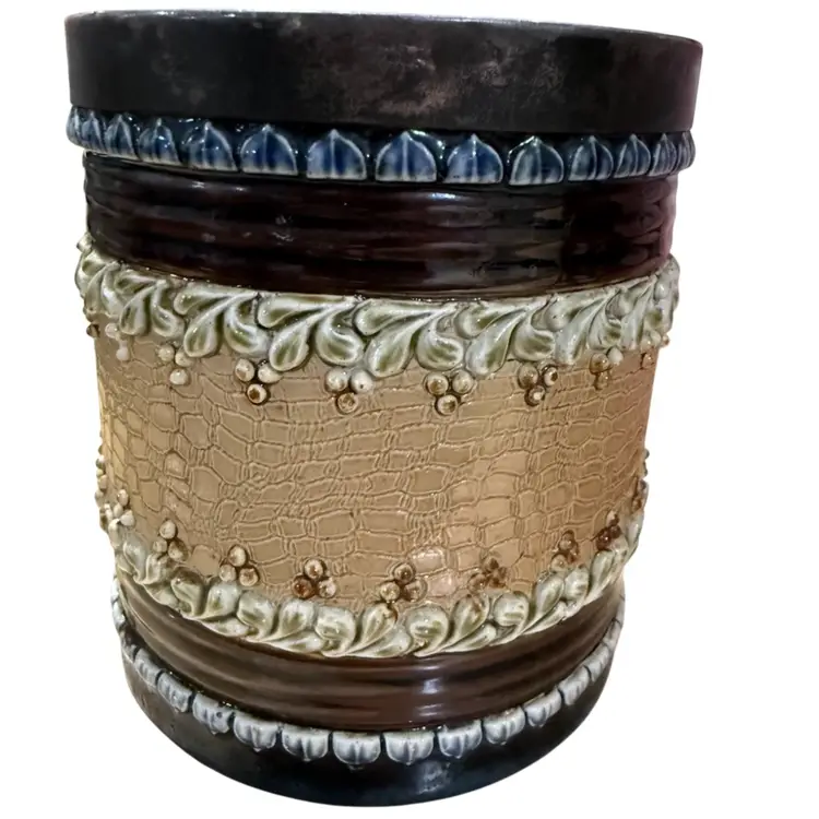 Doulton Lambeth & Slaters patent stoneware cylindrical tobacco jar and cover
