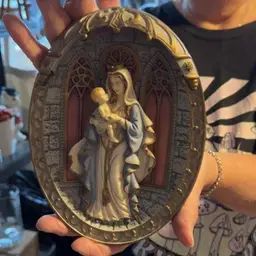 #06. Treasures to be found up to up To 8 Oz